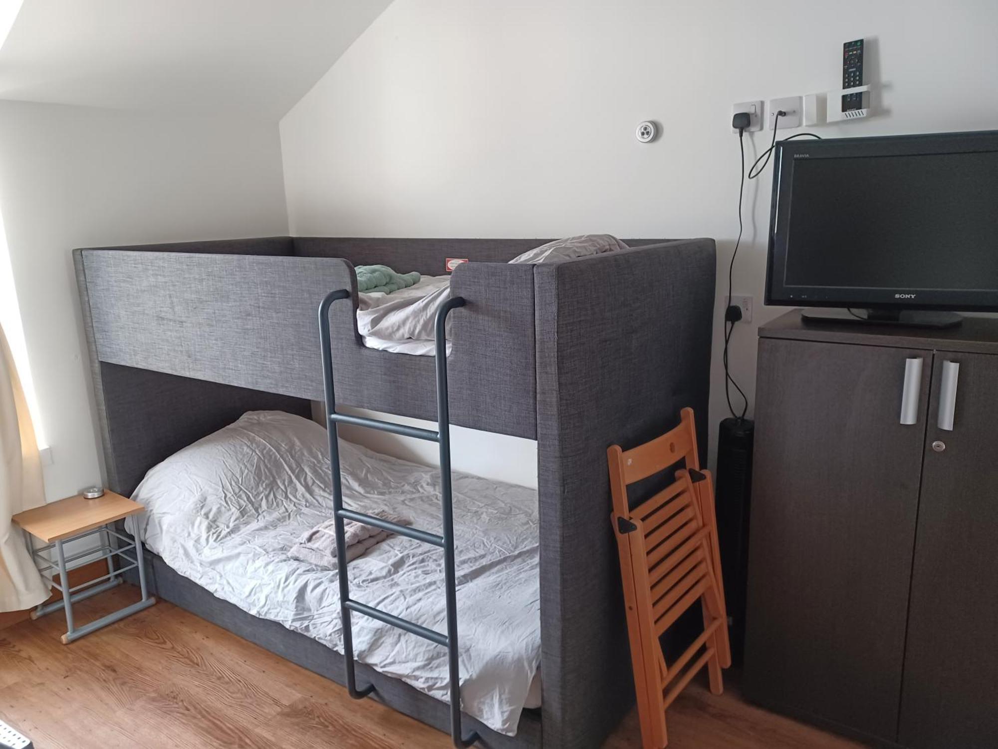Voyage Hostel - Ensuite Family Rooms With Shared Kitchen Douglas Bilik gambar